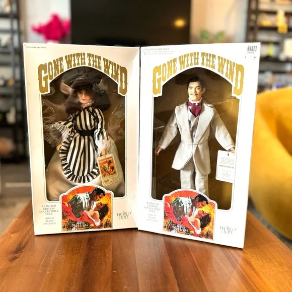 World Doll Gone With The Wind Scarlet and Rhett Dolls - Picture 3 of 8